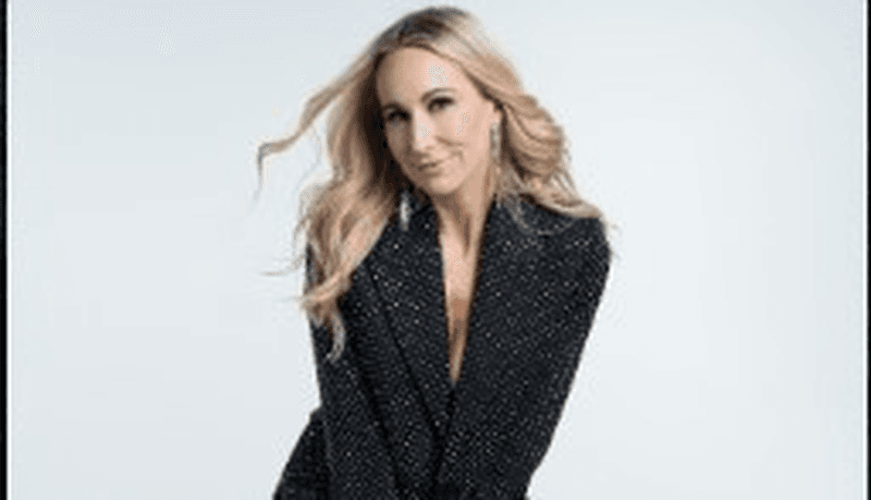 NIKKI GLASER