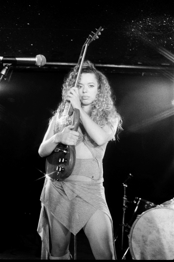 Nilüfer Yanya // Angélica Garcia // Lutalo