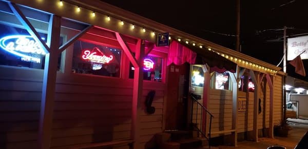 Betty’s Grill