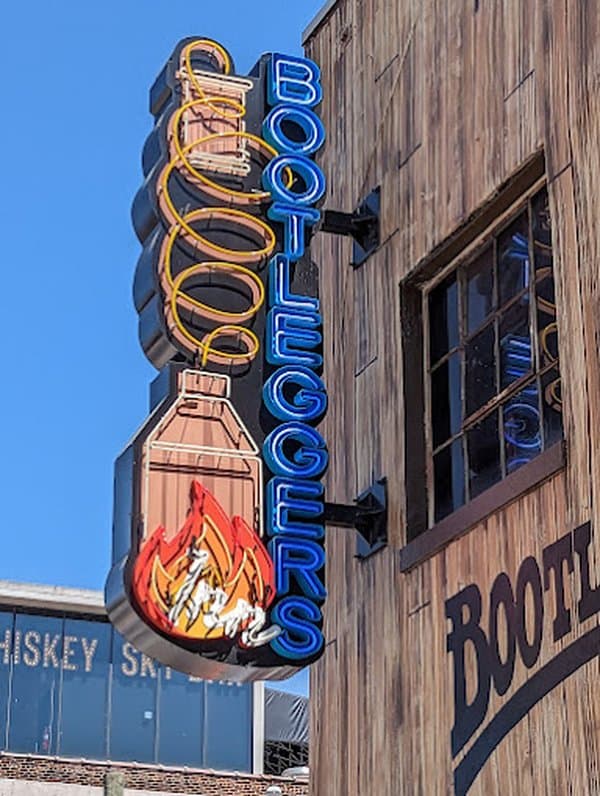 Bootleggers Inn