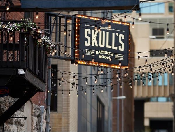 Skull's Rainbow Room